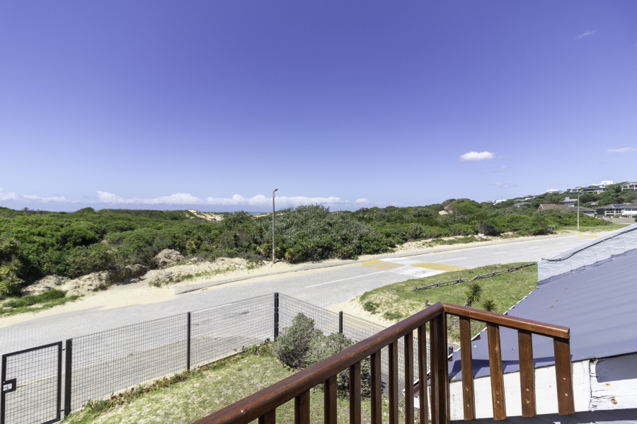 3 Bedroom Property for Sale in West Beach Eastern Cape